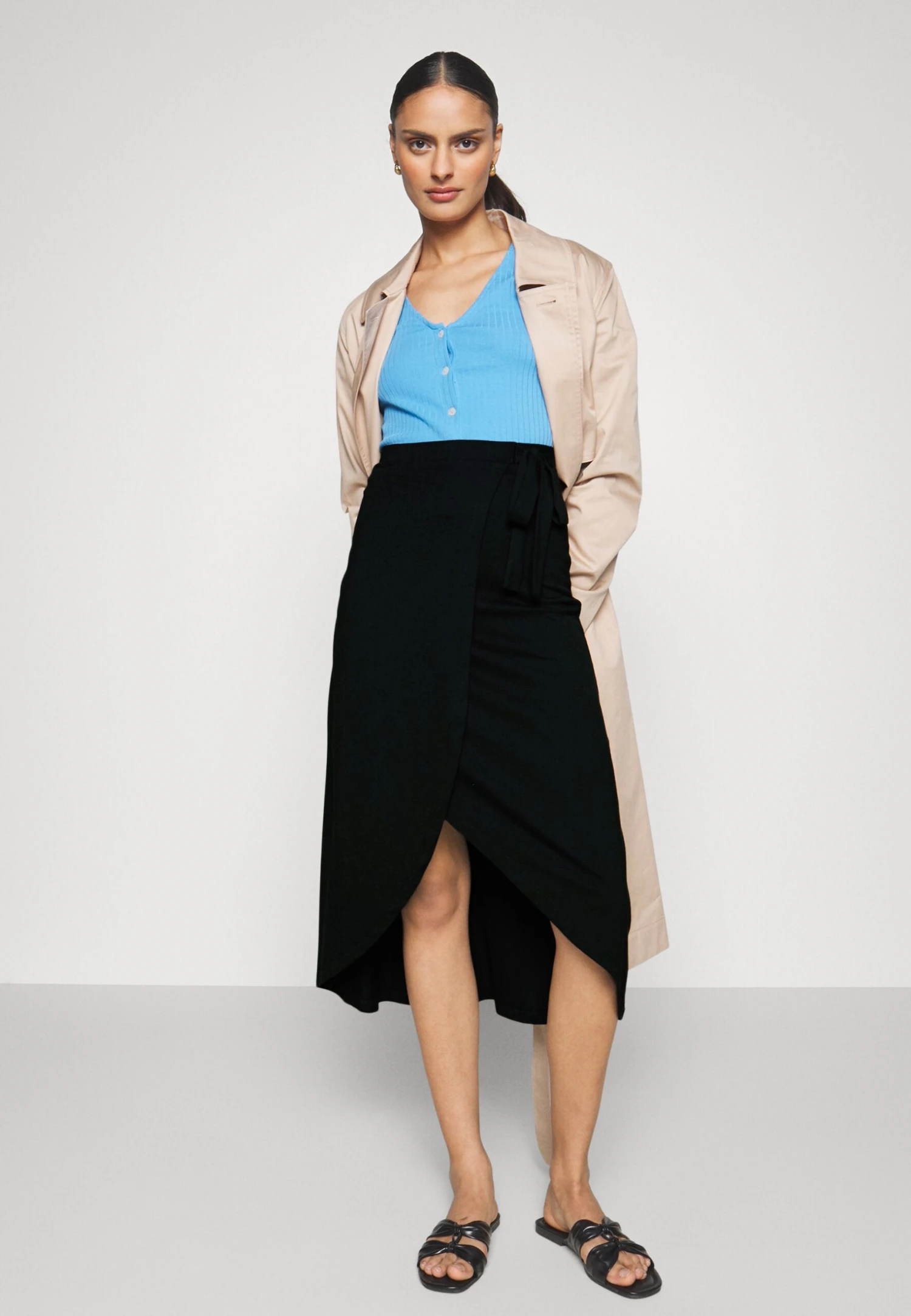 Anna Field Basic Wrap Over Midi Skirt- A-Line Skirt - Black 5 Anna Field Basic Wrap Over Midi Skirt- A-Line Skirt - Black - Image 5