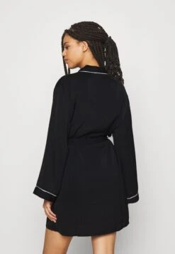 Anna Field Amanda Satin Dressing Gown - Dressing Gown - Black -Fashion Shop 2ed7ad8212184e4ca1dc1b97ba75f567