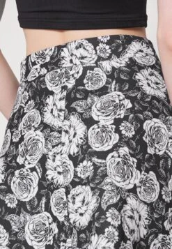 A-Line Skirt - Black/White -Fashion Shop 3a80a75ead6d463b8155f7b9a43e073c