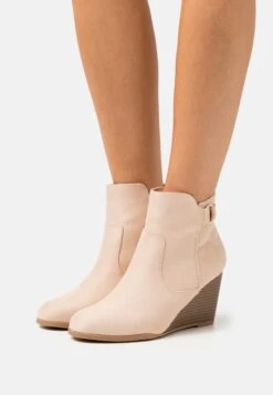 Anna Field Wedge Ankle Boots - Beige