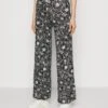 Anna Field Trousers - Black/White