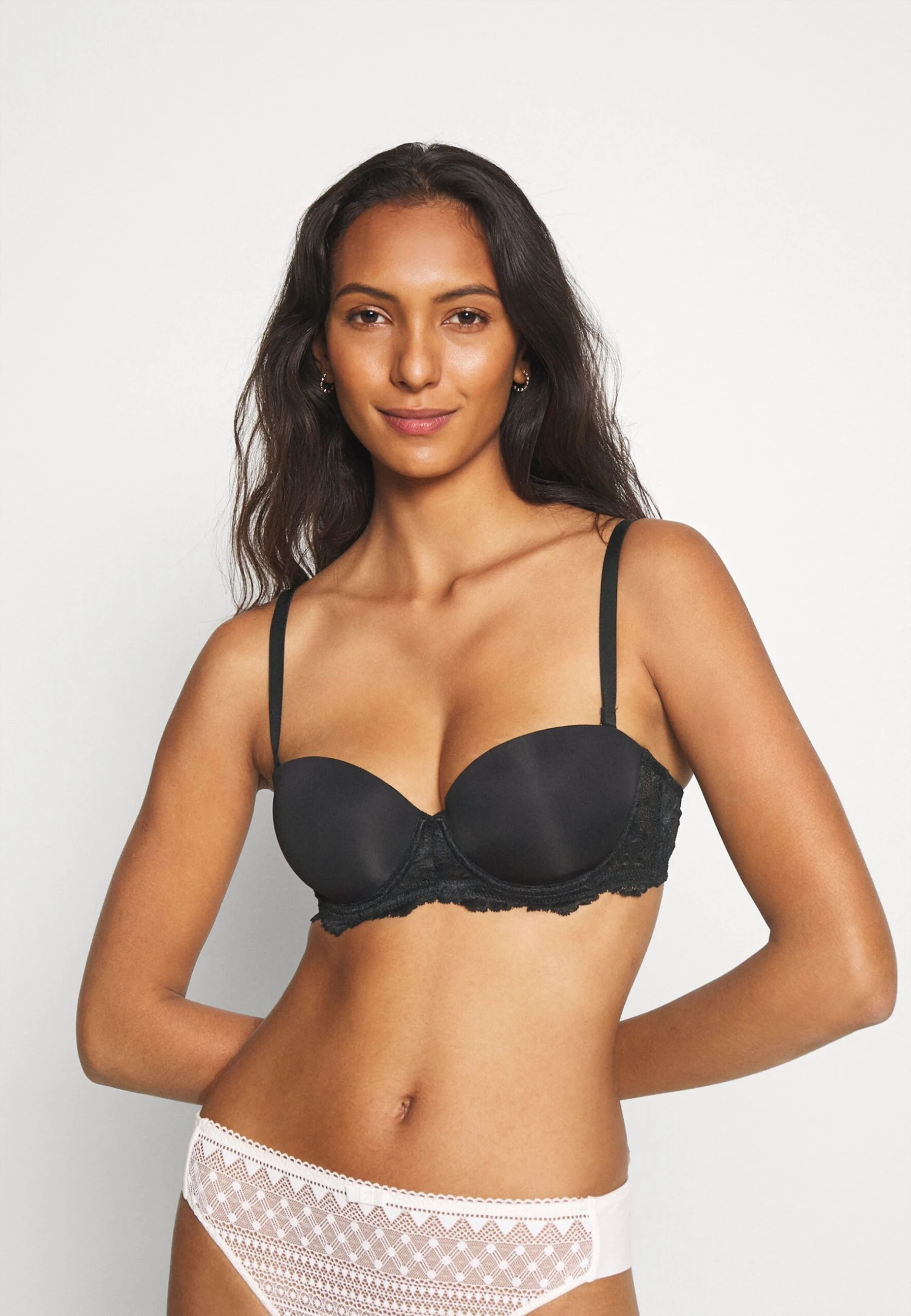 Anna Field 2 Pack - Multiway / Strapless Bra - Black/Beige 4 Anna Field 2 Pack - Multiway / Strapless Bra - Black/Beige - Image 4