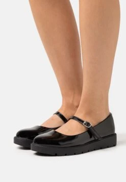 Ankle Strap Ballet Pumps - Black