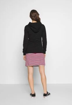 Nursing - Sweatshirt - Hoodie - Black -Fashion Shop 82fc836ca5474d43be505778892d12a6