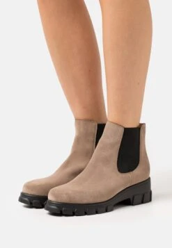 Leather - Classic Ankle Boots - Taupe