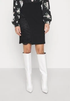 Panel Asymmetric - Mini Skirt