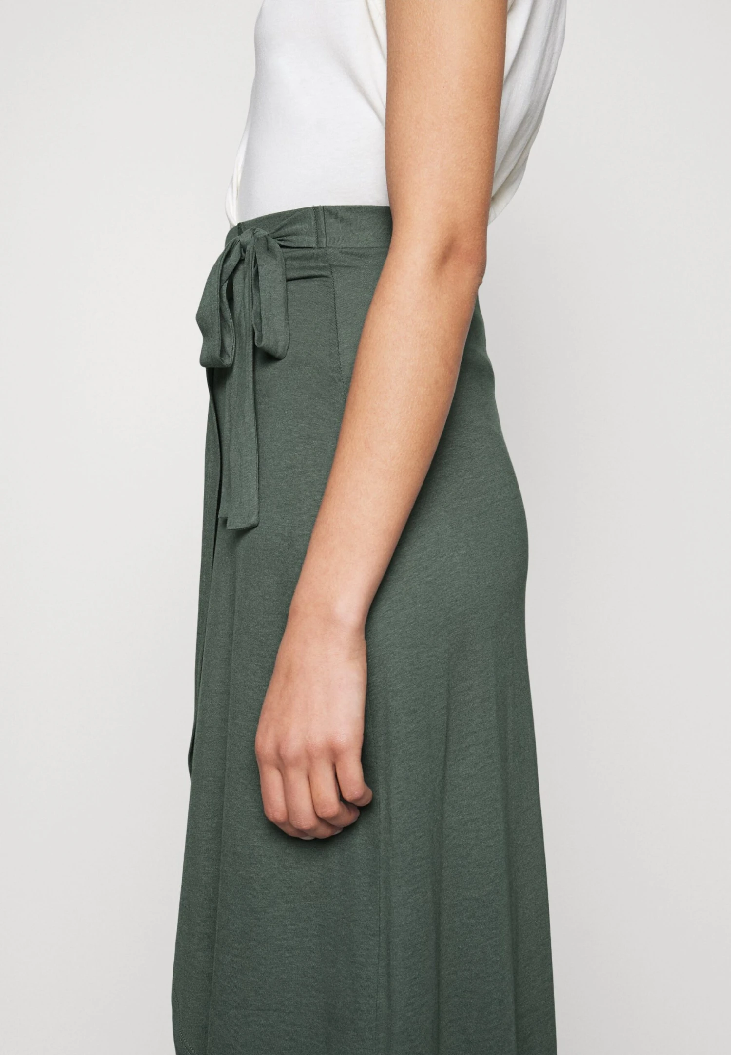 Anna Field Basic Wrap Over Midi Skirt- A-Line Skirt - Light Green 5 Anna Field Basic Wrap Over Midi Skirt- A-Line Skirt - Light Green - Image 5