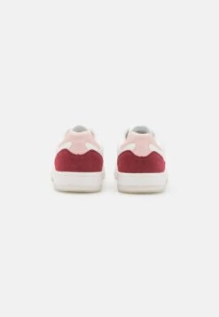 Anna Field Trainers - White/Red -Fashion Shop 9c7ab3e348bb4139826f967f7a4074dd
