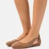Leather- Ballet Pumps - Cognac