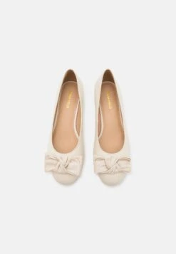 Leather Wide Fit - Ballet Pumps - White -Fashion Shop ae15342e1e2444168e568fe43bebaaa3