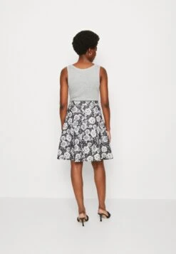 Anna Field Pleated Skirt - Black/White -Fashion Shop b55aa99a148643e1825c79fec7a28b0b