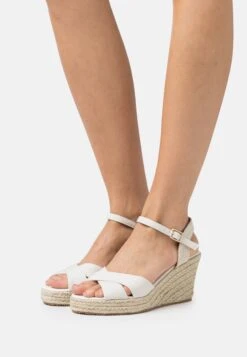 Anna Field Platform Sandals - Beige