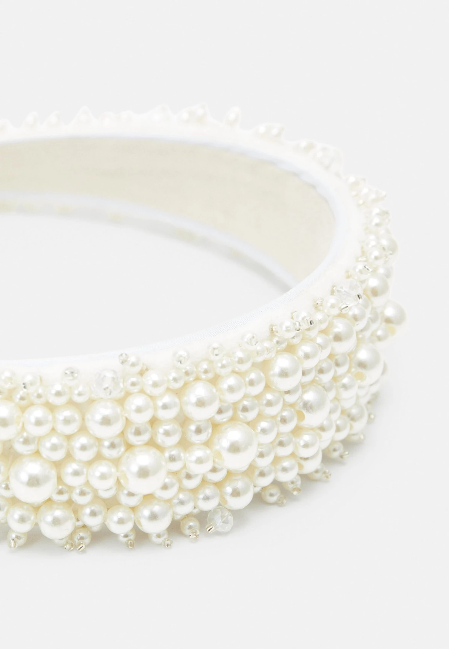 Anna Field Hair Styling Accessory -White 3 Anna Field Hair Styling Accessory -White - Image 3