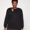 Cut Out Neck Fit - Sweatshirt -Black