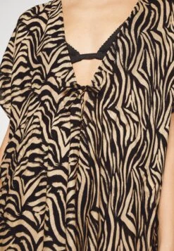 Anna Field Printed Short Kimono / 606 - Khaki_003 - Off-White - Beach Accessory -Fashion Shop cbb738f4c85b498492a5a88783fde557