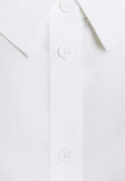 Anna Field Basic Blouse With Pocket - Button-Down Blouse - Off-White -Fashion Shop cddbf1123712450aa9191804b90b80e8