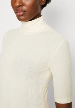 Anna Field Print T-Shirt - Off-White -Fashion Shop e2f01556513449308a295e7fe699723a