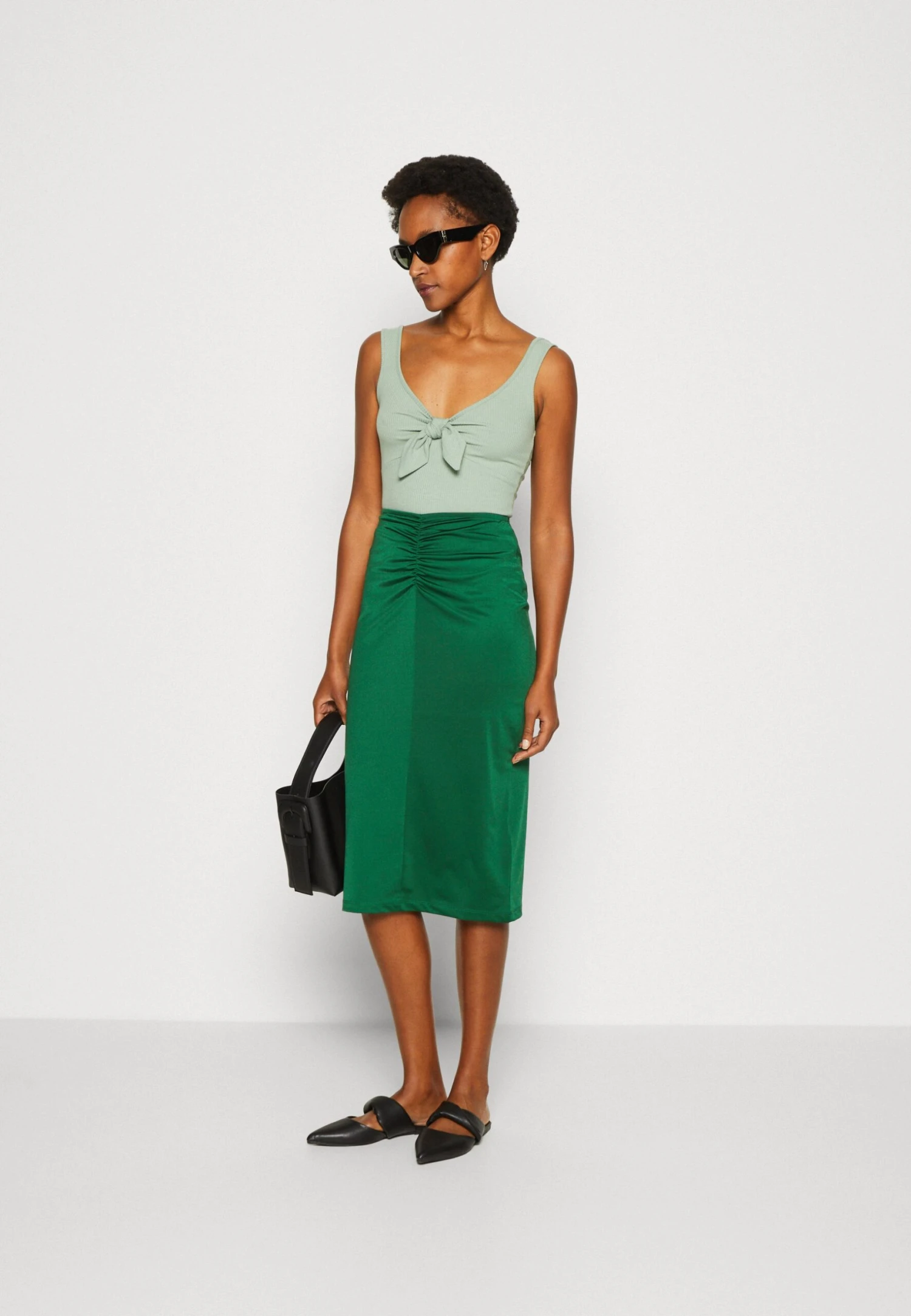 Anna Field Pencil Skirt - Dark Green 2 Anna Field Pencil Skirt - Dark Green - Image 2