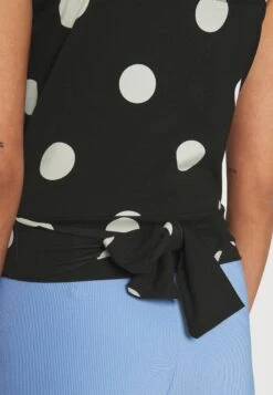 Top - Black/White -Fashion Shop f162b1783ebd4c7292a24c4add70c9cb